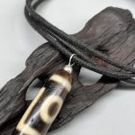 Pendant Amulet – Two eyes Dzi Bead